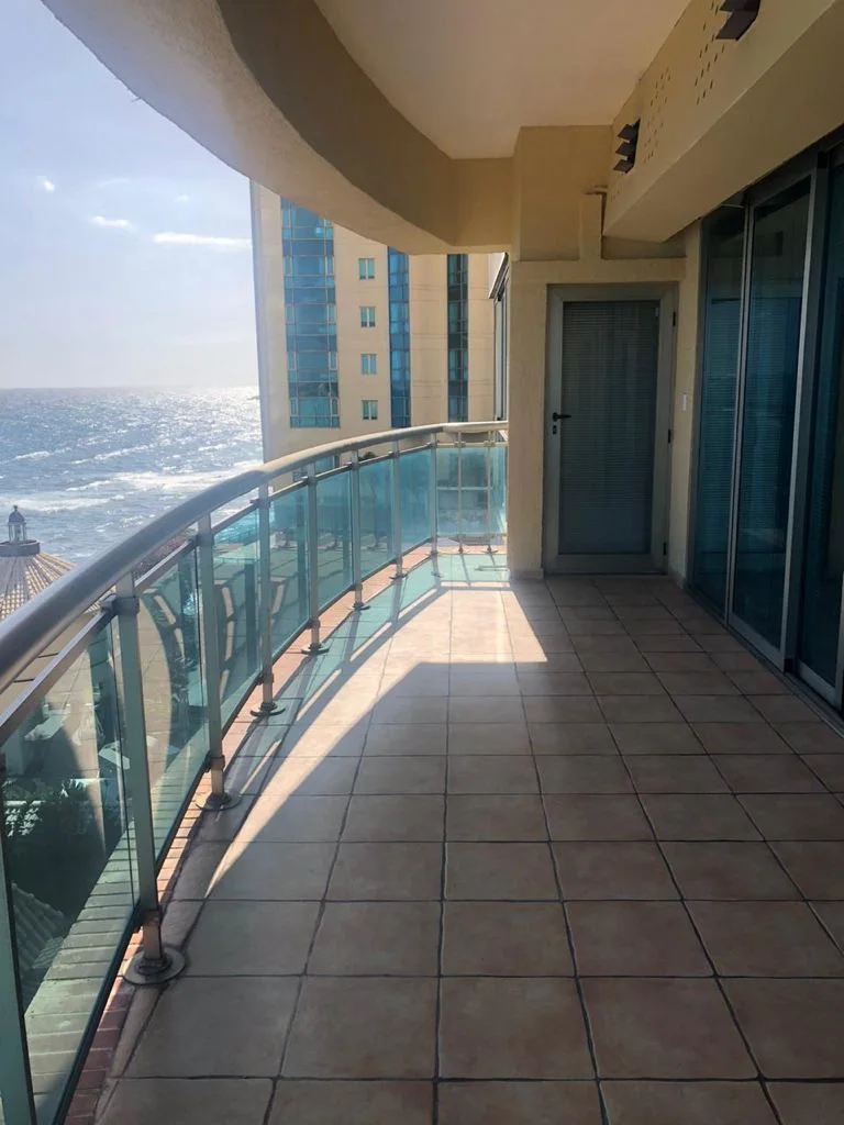 Apartamento frente al mar de 285 m² en Malecón Center - foto 2